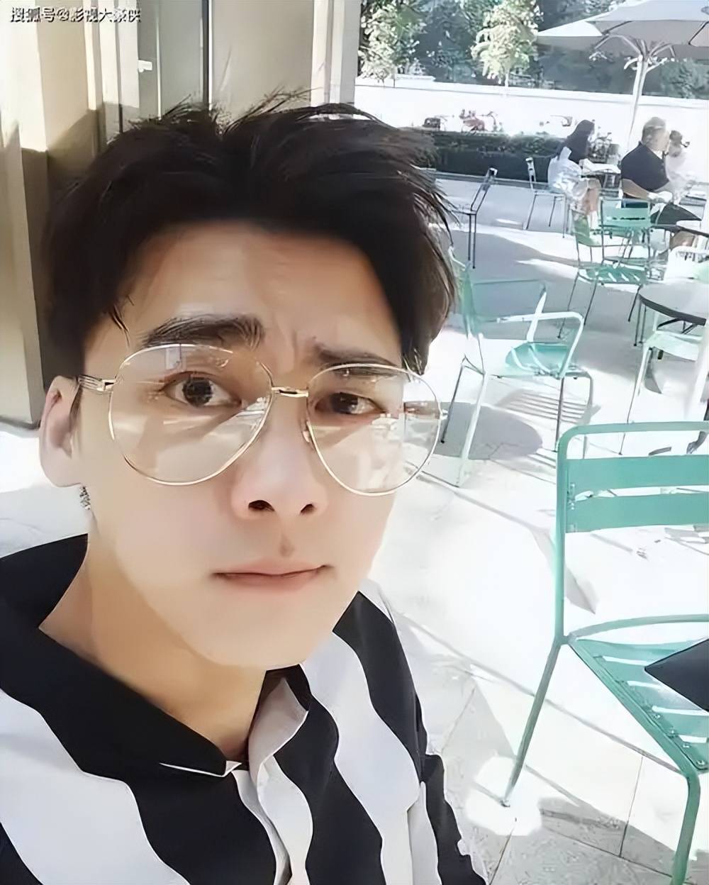 顶流男星人设崩塌内幕曝光!镜头前后两副面孔