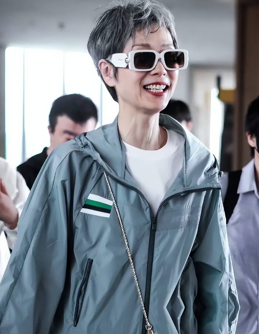 吴倩莲真相:拒绝刘德华求婚?家暴12年?她如今过得怎样