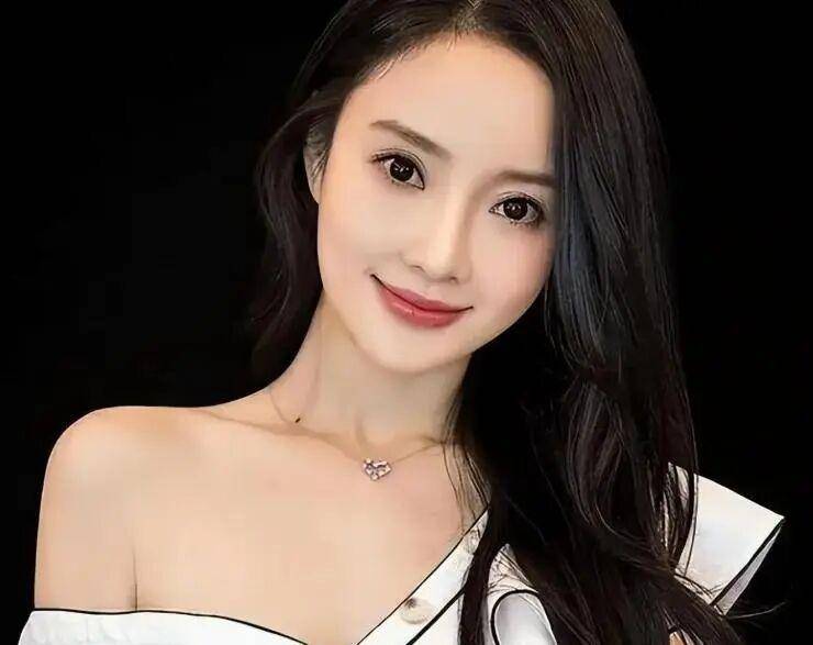 李小璐毁事业婚姻，女儿承受代价