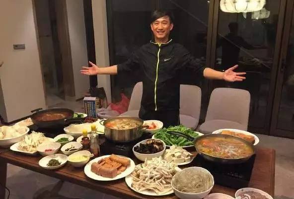 黄磊被指抄袭不回应,网友怒撕其完美假面
