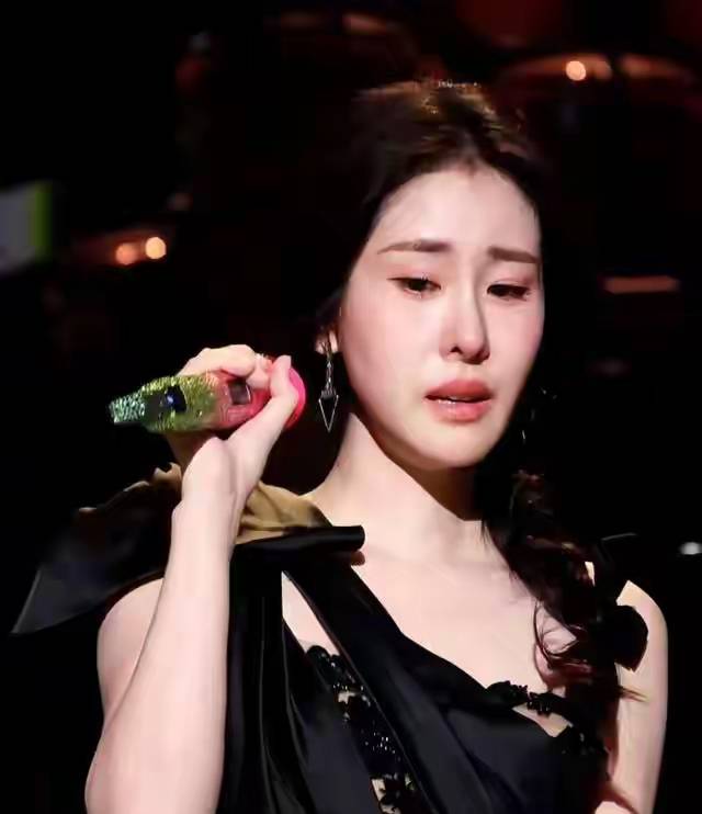 张碧晨《歌手》决赛遭淘汰,因个人争议影响